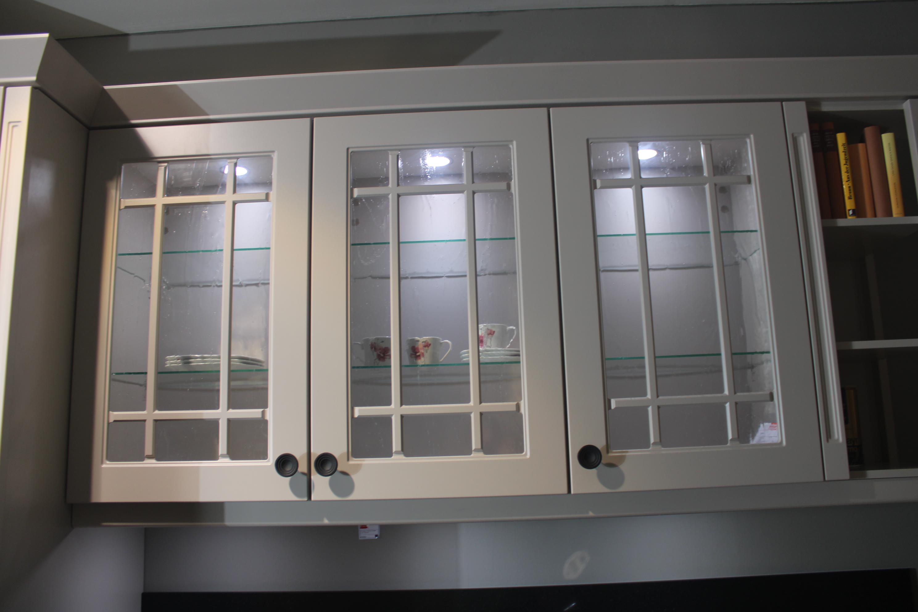 Muster-Landhausküche, Fronten Sand - Nobilia Chalet