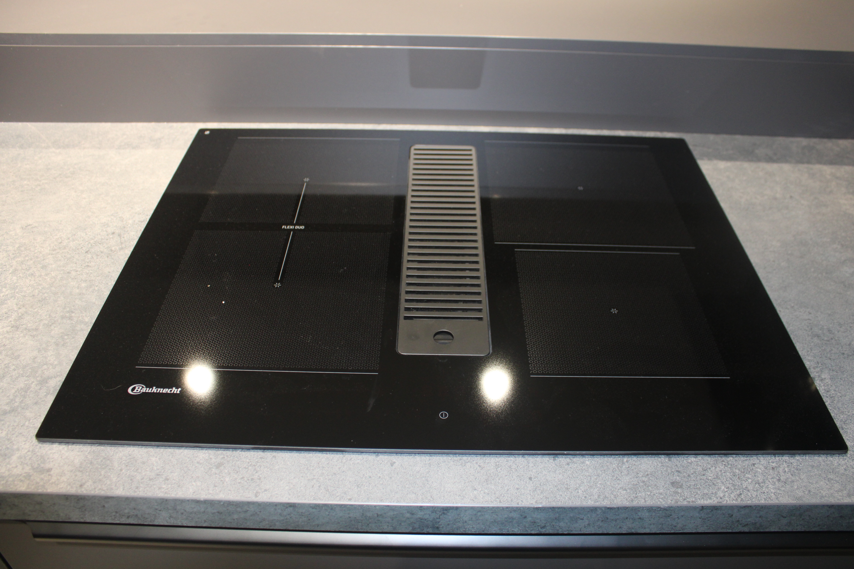 Musterküche, Fronten Melaminharz Graphit  - Interliving 3110