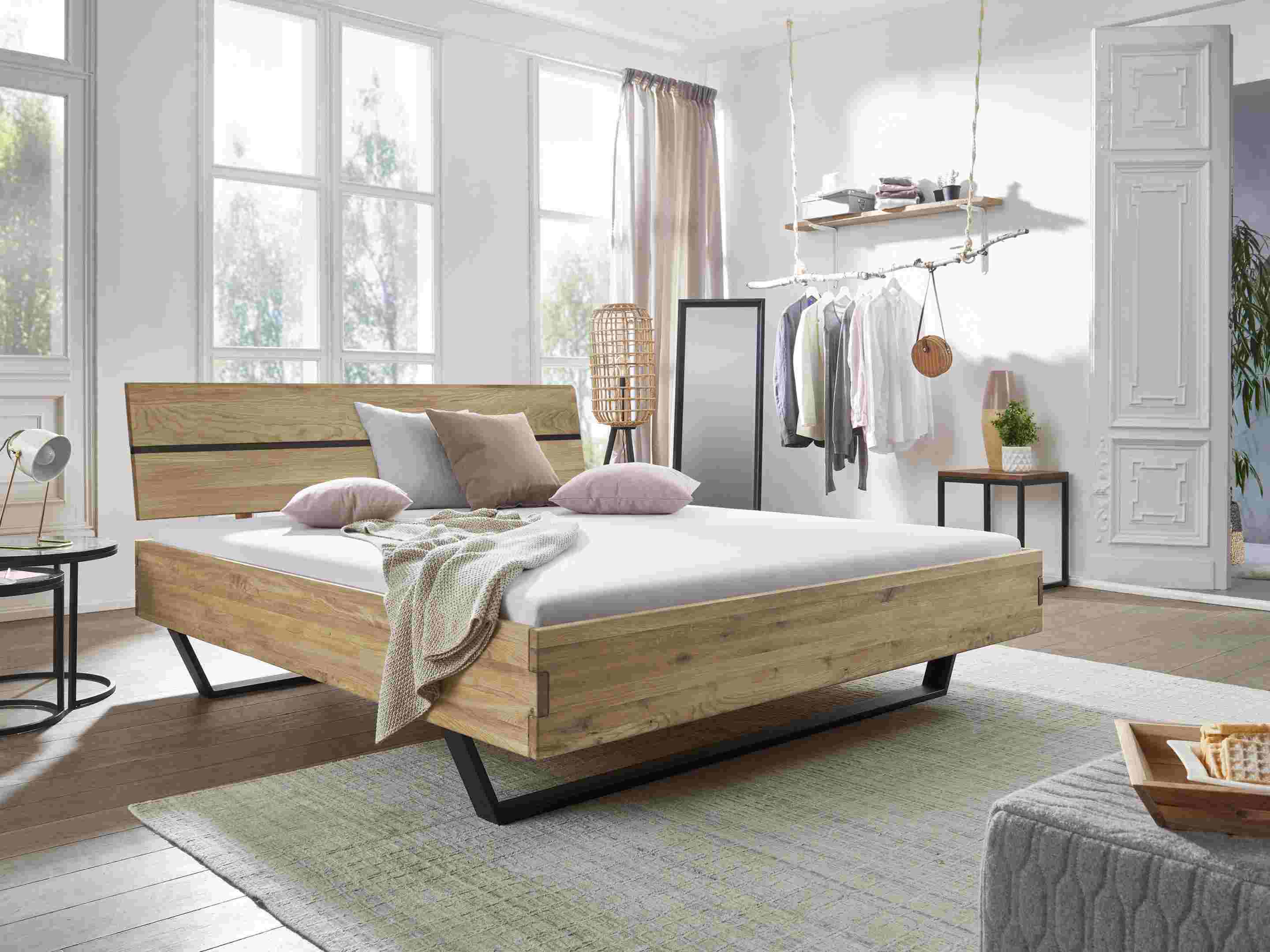 Balkenbett Aldino Wildeiche geölt - 180 x 200 cm