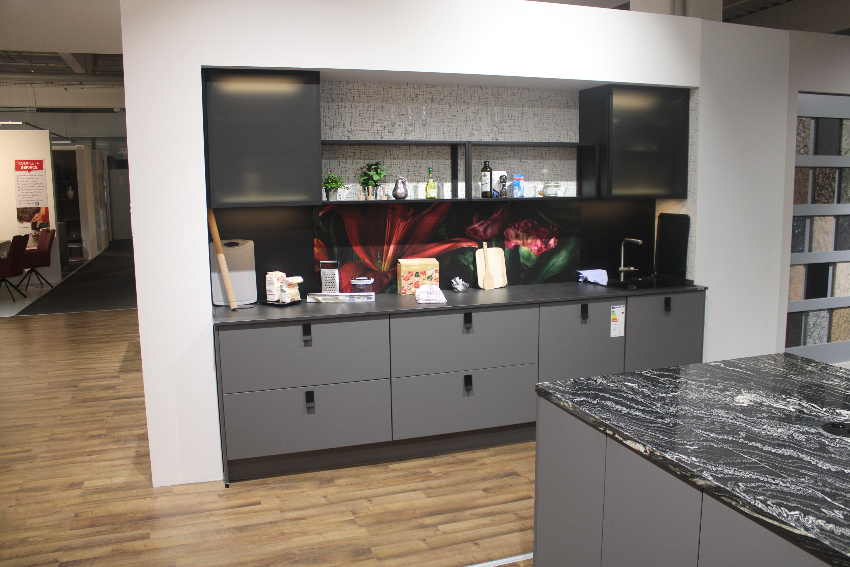 Musterküche, Fronten Lack Schiefergrau Premium matt   - Nobilia Senso